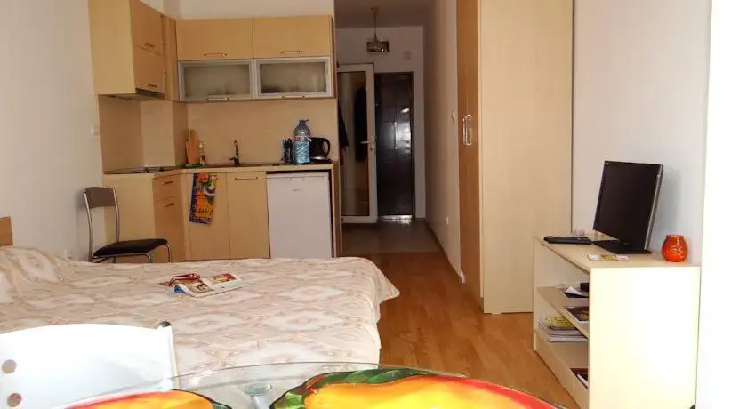 Natali Apartment