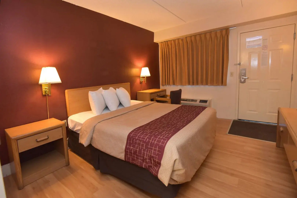 Red Roof Inn Shelbyville