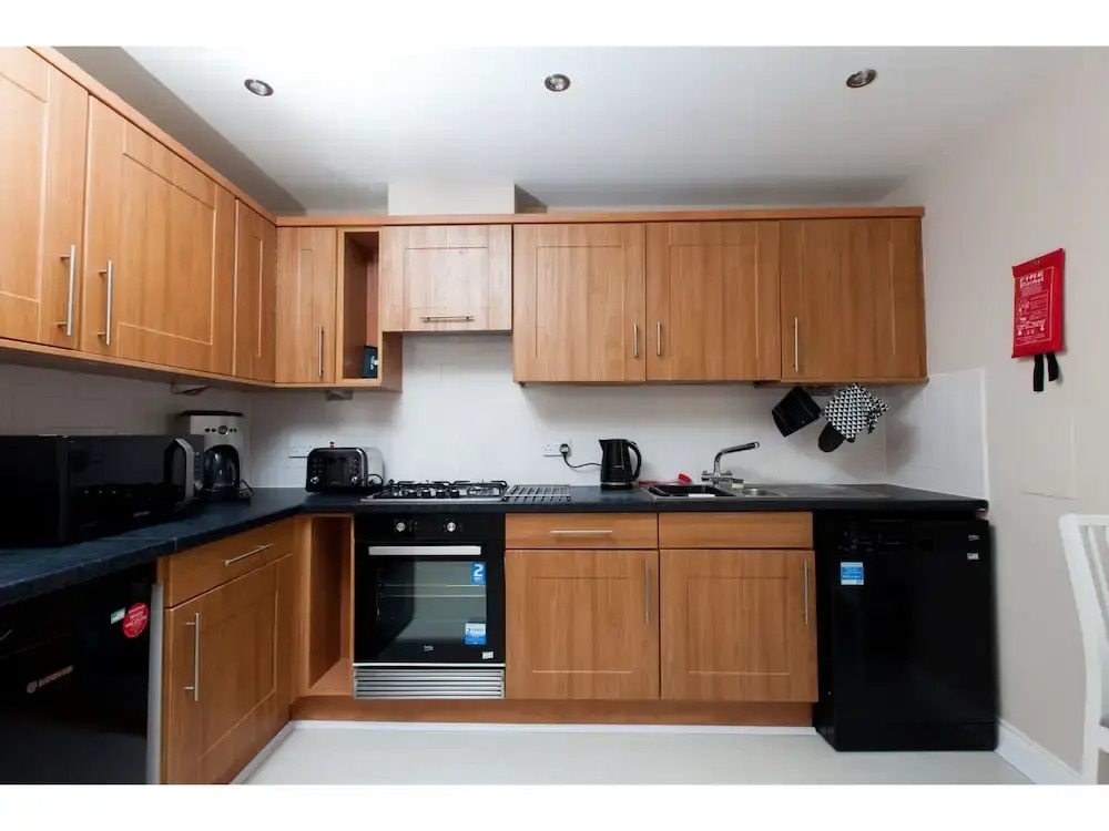 Homely, Hi-tech Modern Flat With Parking and gym
