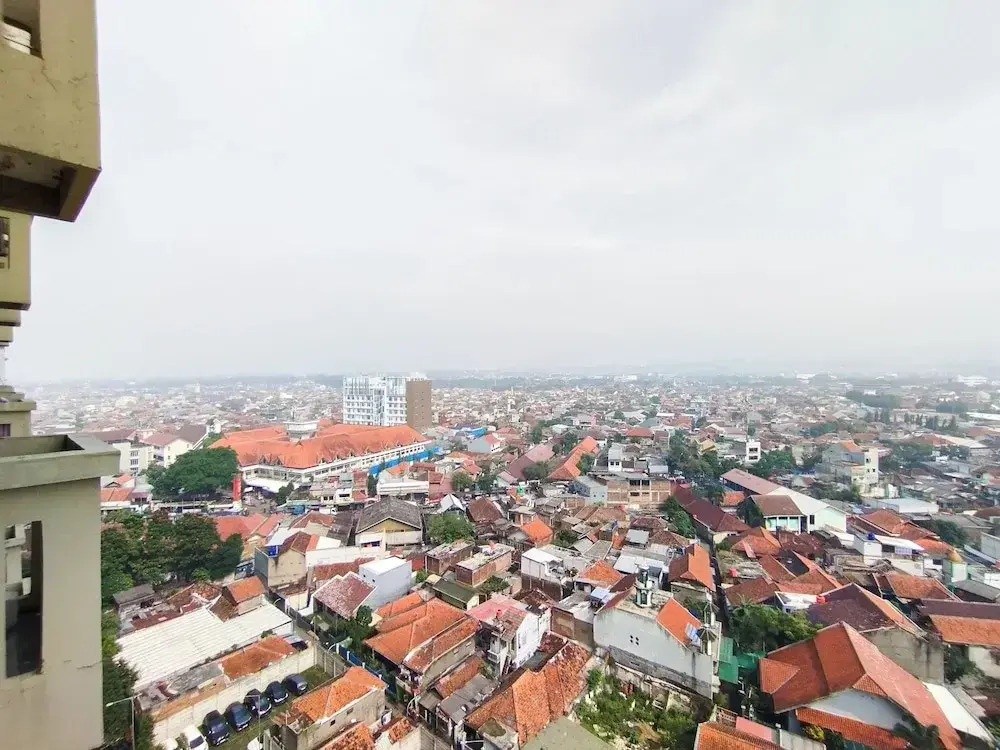 Nice And Comfortable Stay Studio At Gateway Ahmad Yani Cicadas Apartment