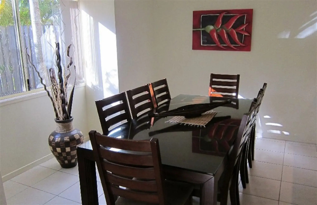 Byron Lakeside Holiday Apartments