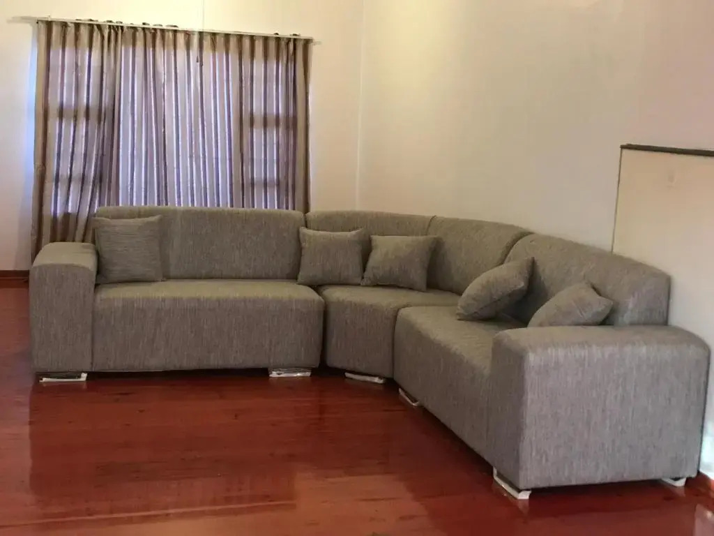 Teke's cheerful 3 bed room villa with swimming pool