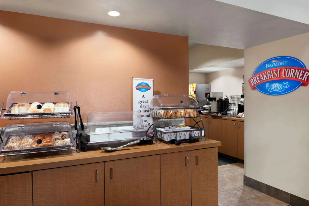Baymont by Wyndham Sioux Falls North,I-29,Russell St, Airport