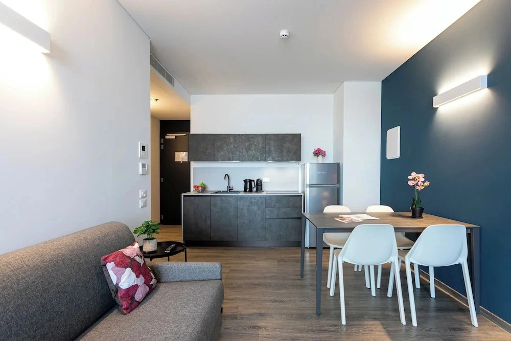 Htm Hybrid Tower Mestre by Halldis