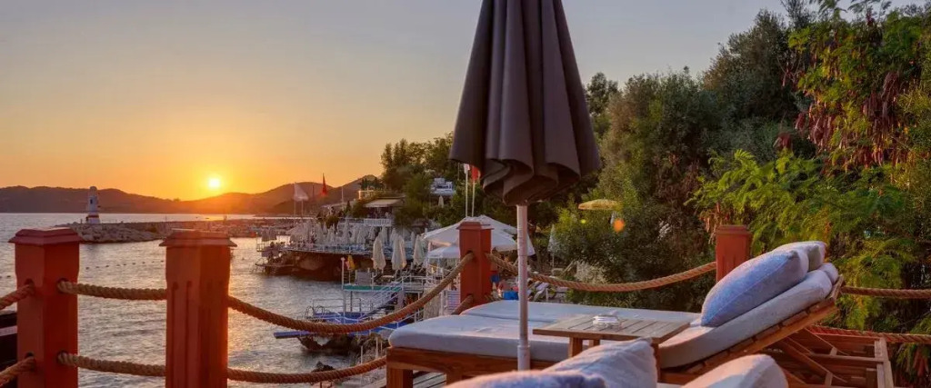 Sea View Hotel