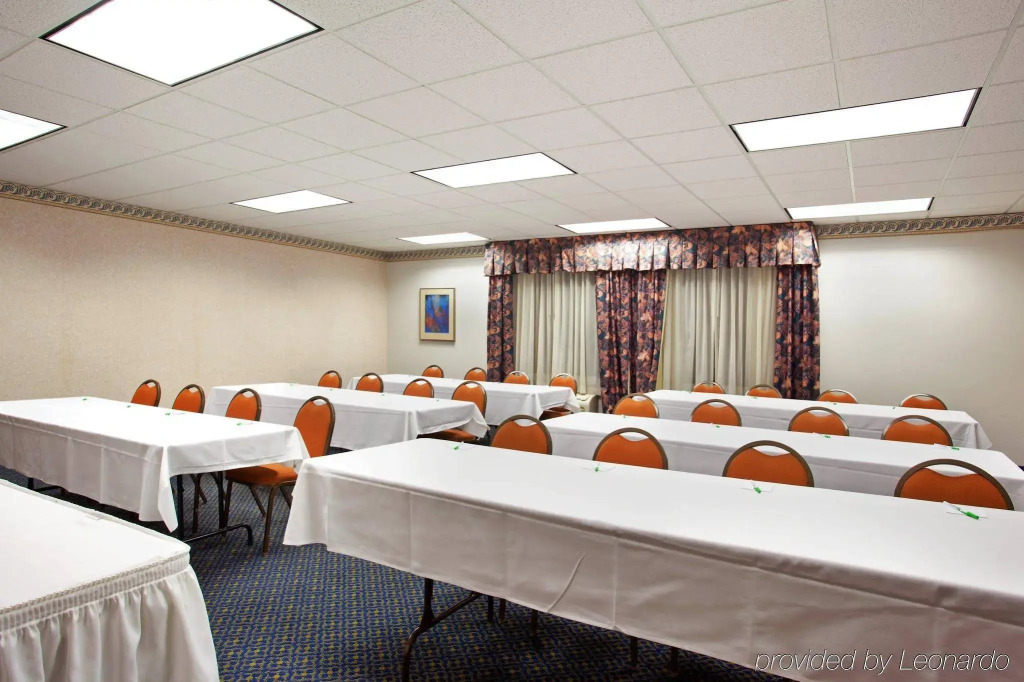 Holiday Inn Rockford I-90&Rt 20 State St by IHG