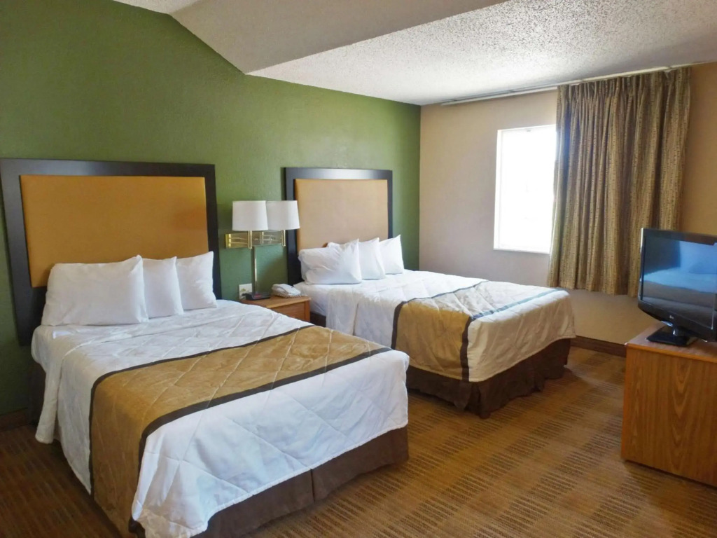 Studio 6 Corporate Extended Stay Philadelphia Malvern Swedesford Rd PA