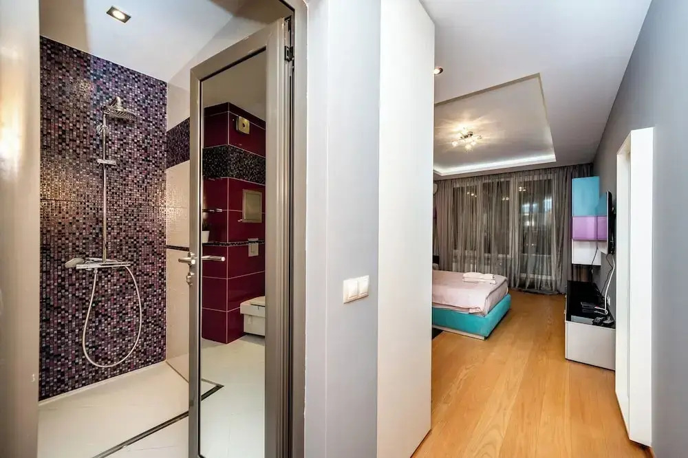Sofia Luxury 3-Bed Penthouse Apartment Sleeps 6