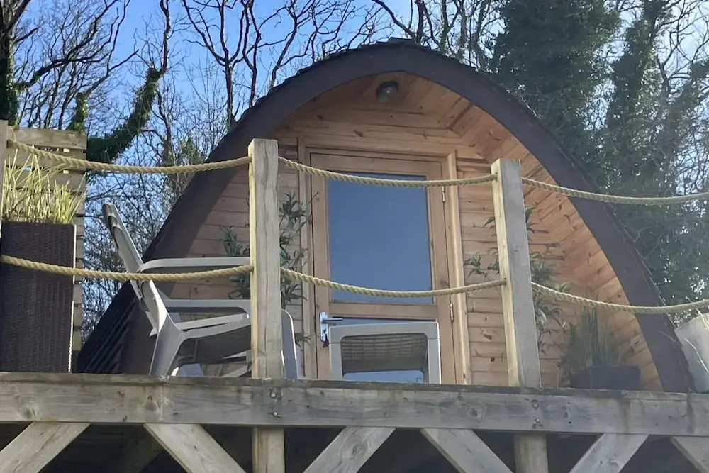 Chalet - Sleeps 2 - Balcony - Parking - Beach/golf