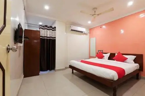 Vishnu Priya Residency By OYO Rooms