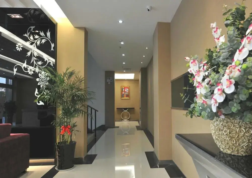 Dongfang Huating Business Hotel