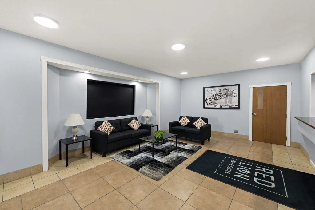 Red Lion Inn & Suites Gretna - Omaha SW