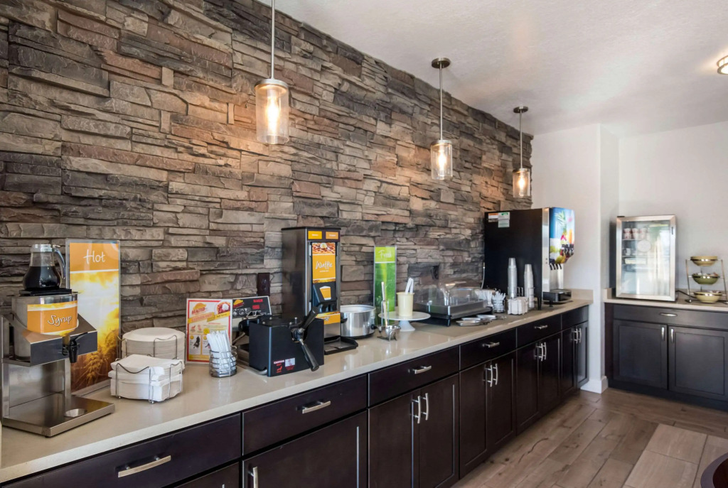 Quality Inn & Suites Pueblo West