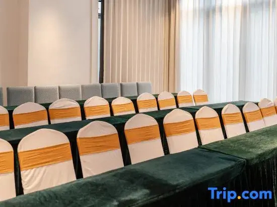 Siji Yiju Hotel (Yinfeng International Traditional Chinese Medicine Port)