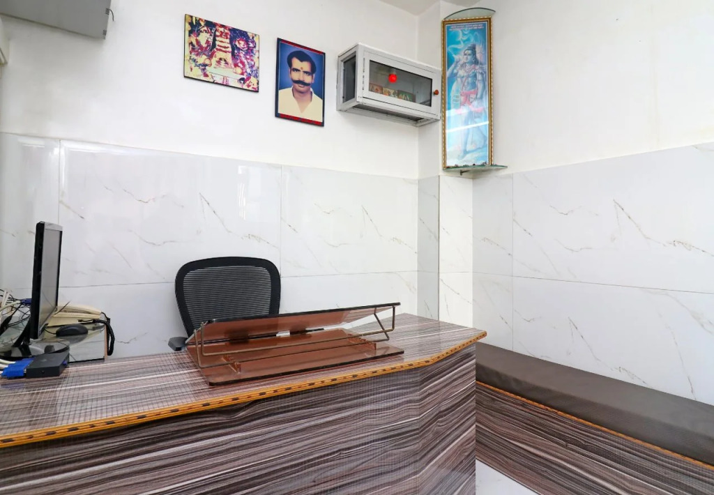Tribhuvan Palace by OYO Rooms