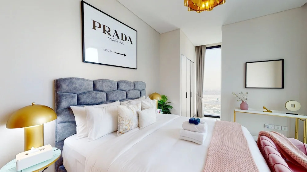 Address JBR 4706