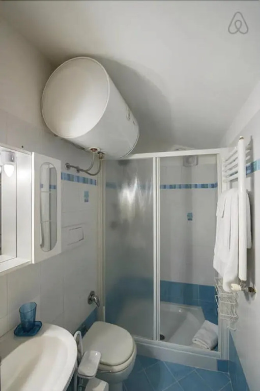 Large and Elegant 3 bed Flat in Central Location!