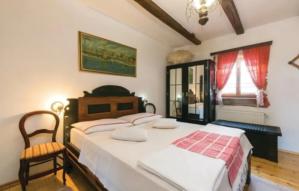Amazing Home in Zagreb With 3 Bedrooms, Wifi and Outdoor Swimming Pool
