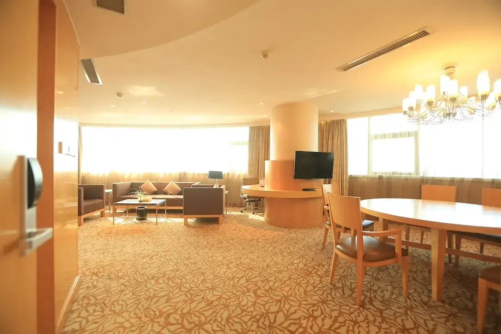Ramada Plaza от Wyndham Chuzhou