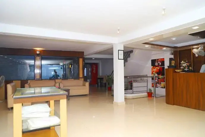 Hotel Ganesha Inn