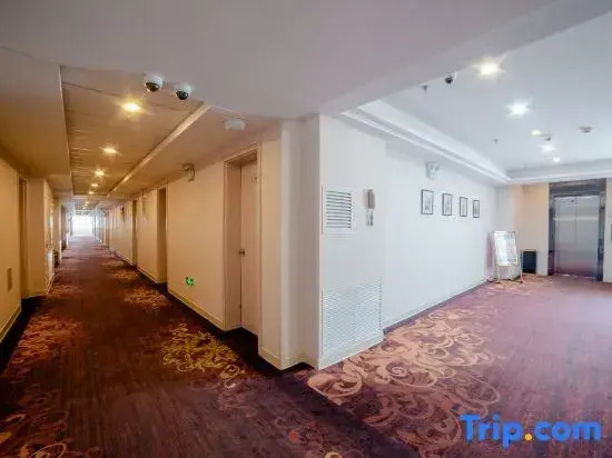 Xuefu Business Hotel (Yanji Yanbian University store)