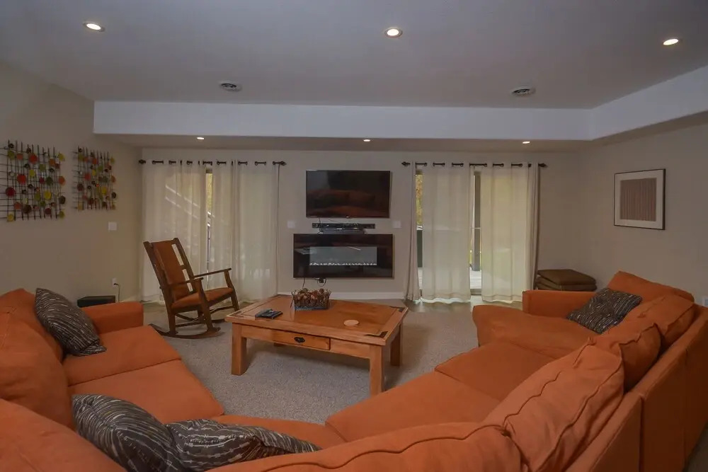 Barley Moon Retreat 5 Bedroom House