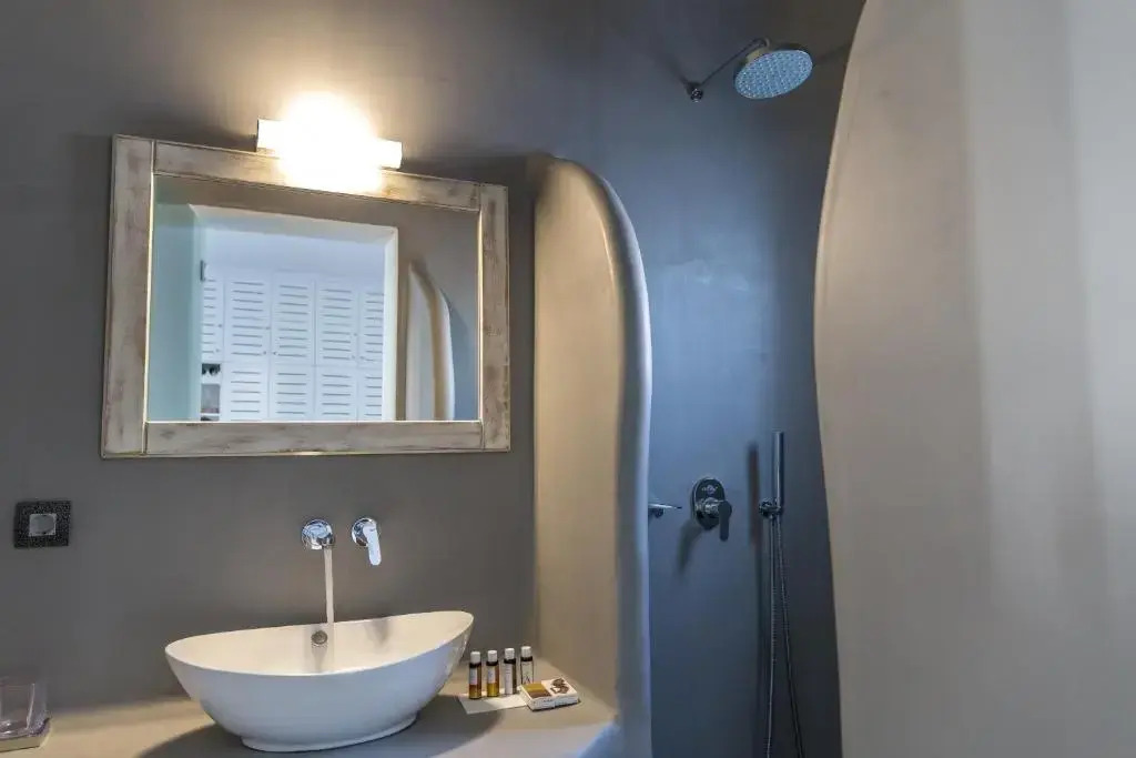 Unique Suites