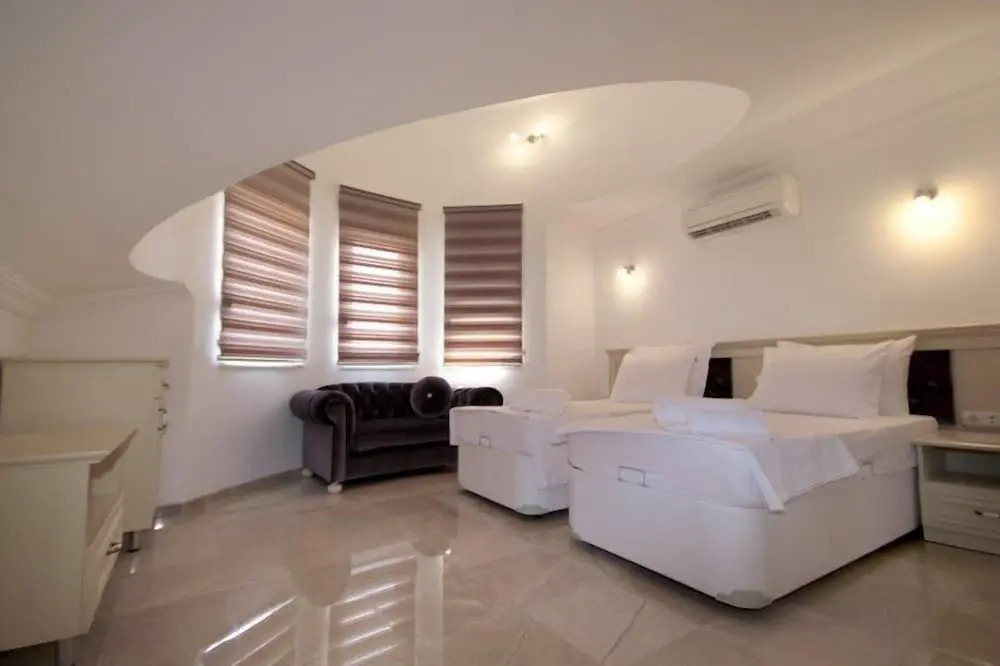 Villa Liya 3 by Elm