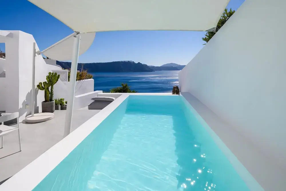 Lathouri Cave Villa