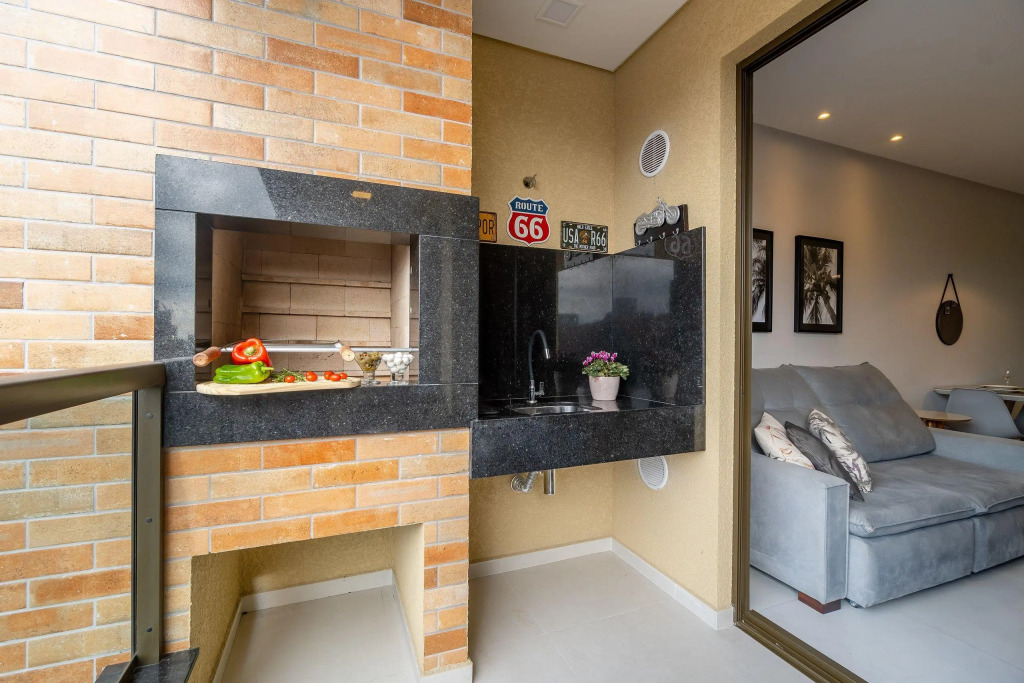 Elegante Apartamento no Centro de Bombinhas, 200m da Praia