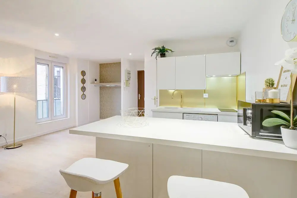 Theatre 9