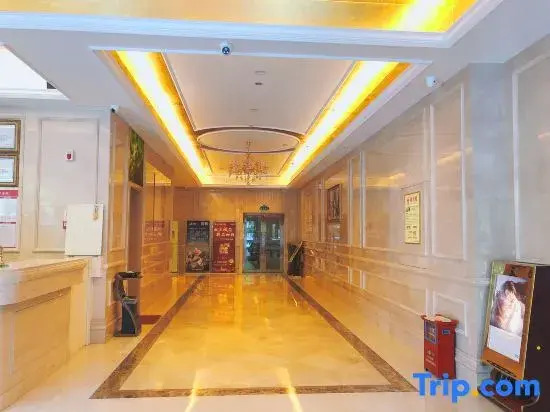 Vienna Hotel (Lichuan Central Bus Station)