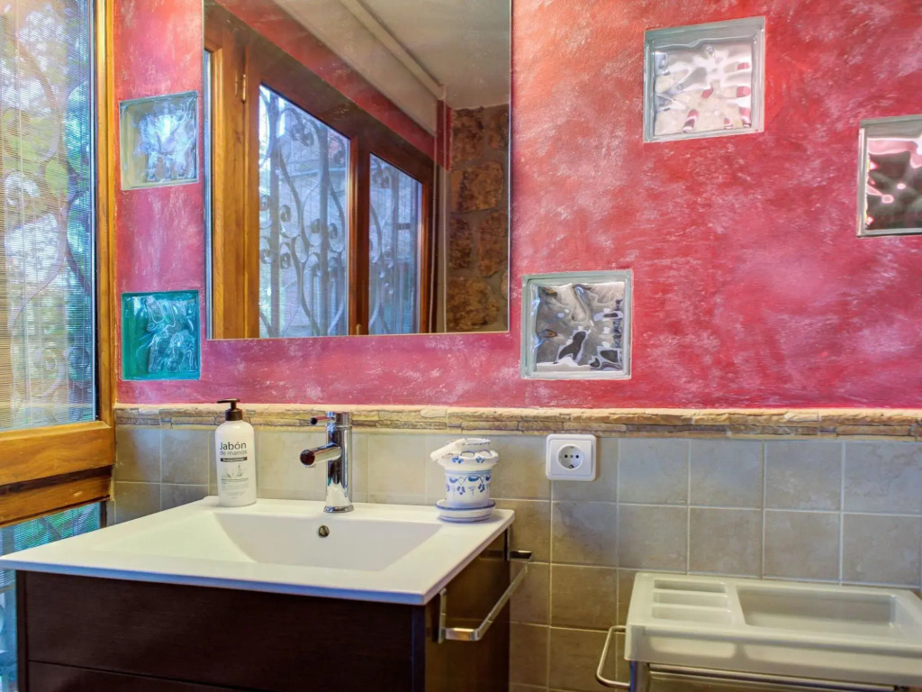 Flat in Galapagar with Spa and Mountain Views