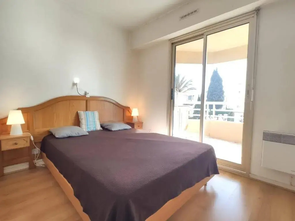 Appartement Juan les Pins, 2 pièces, 4 personnes - FR-1-252-155