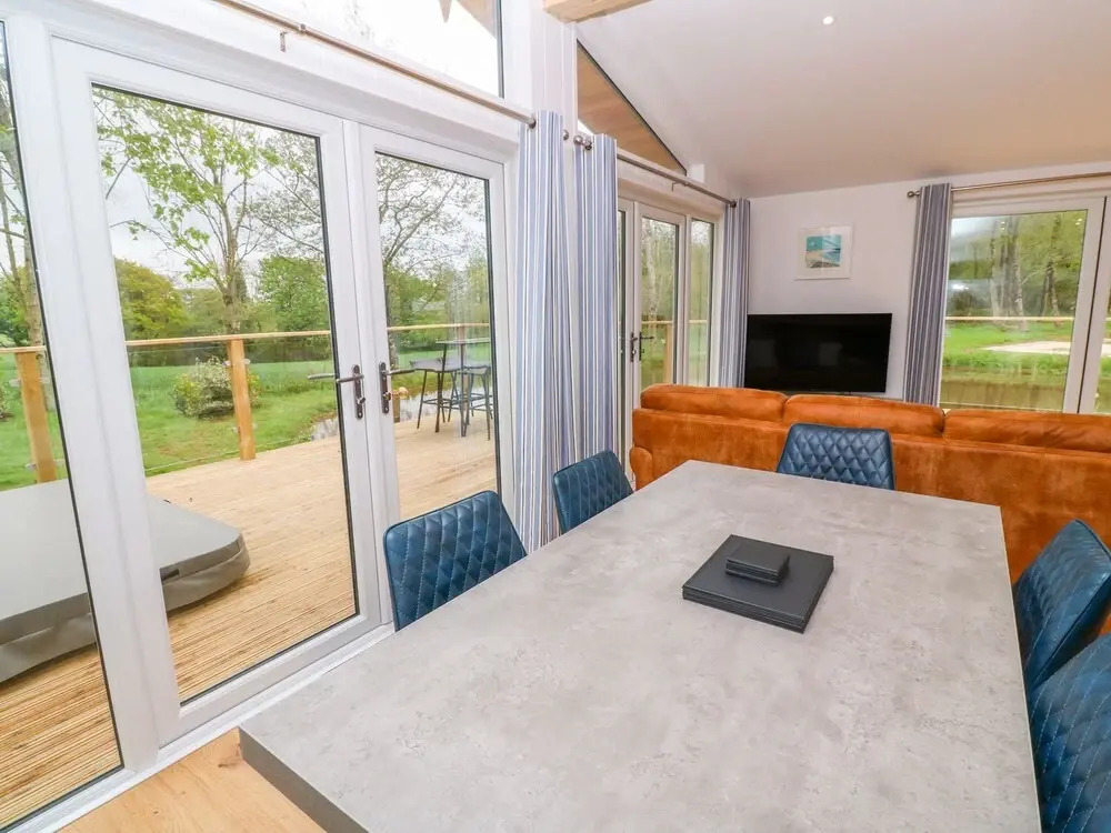21 Meadow Retreat