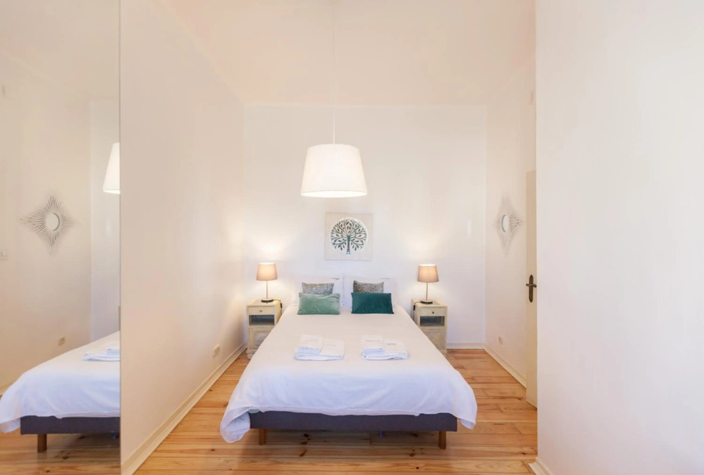 FLH The Poet Apartment near Saldanha