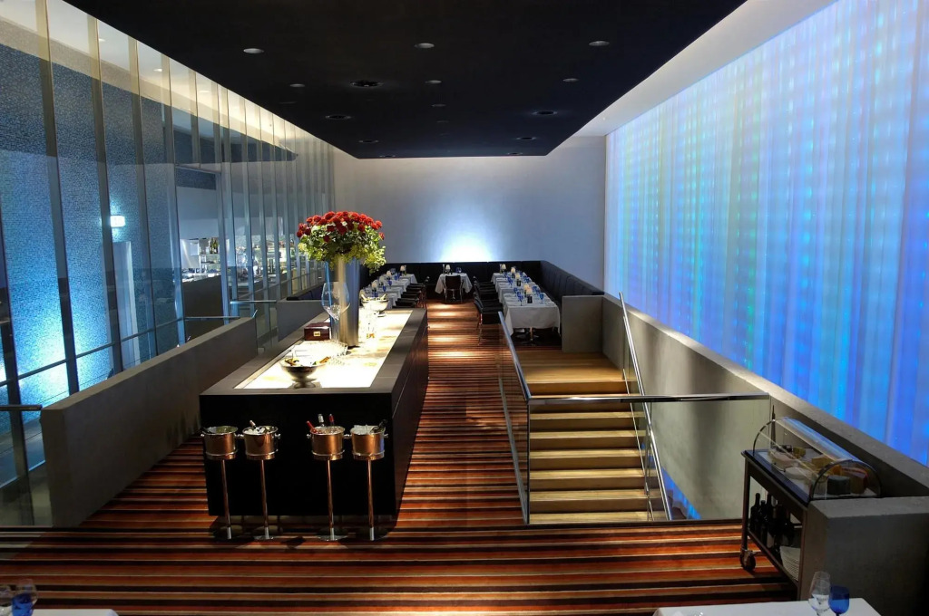 Отель Plaza Premium Grand Winston