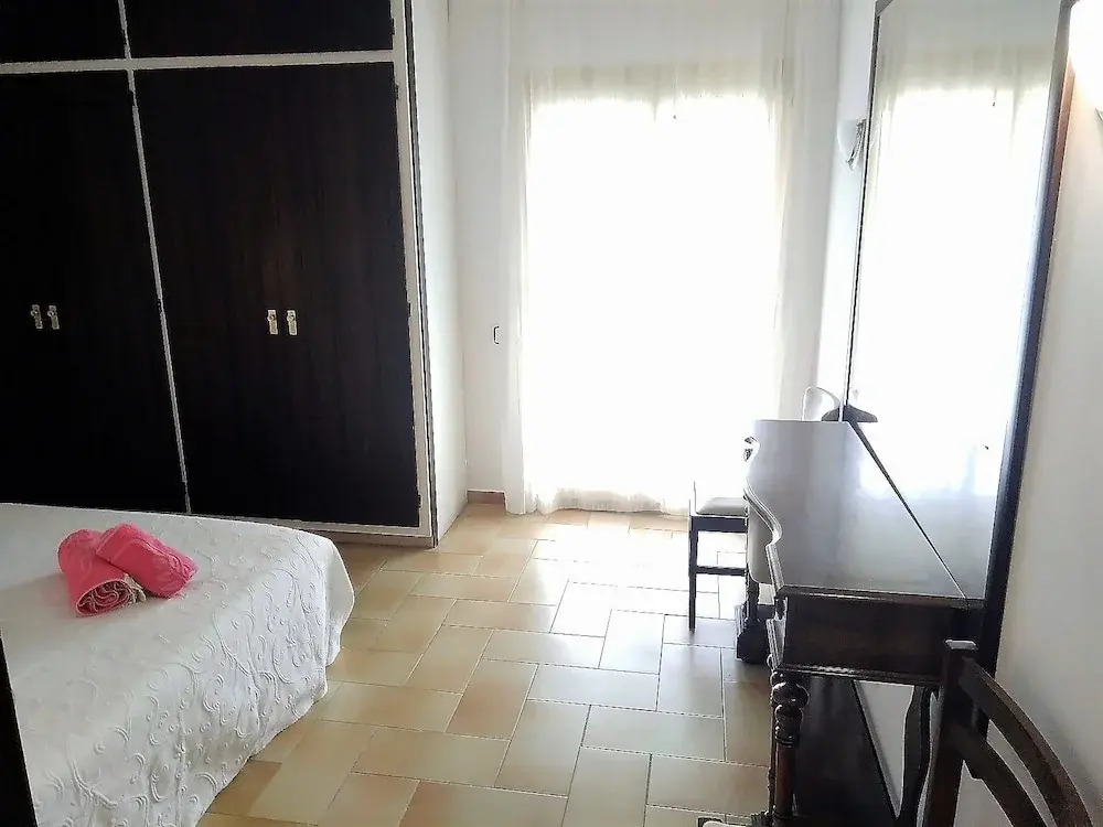 Suitur Apartment With Pool And Tennis Court
