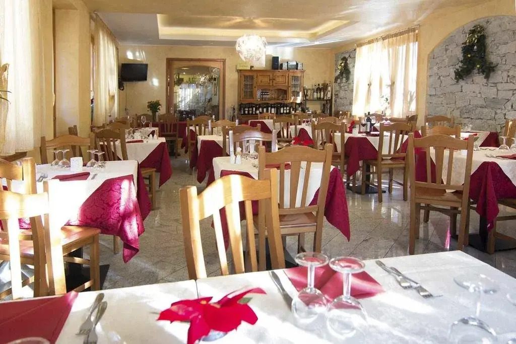 Albergo Ristorante Pizzeria DEL PONTE