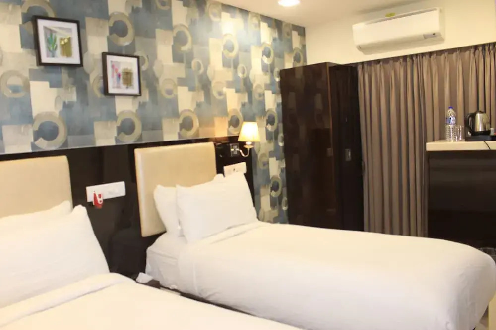 Hotel Laaiba Residency