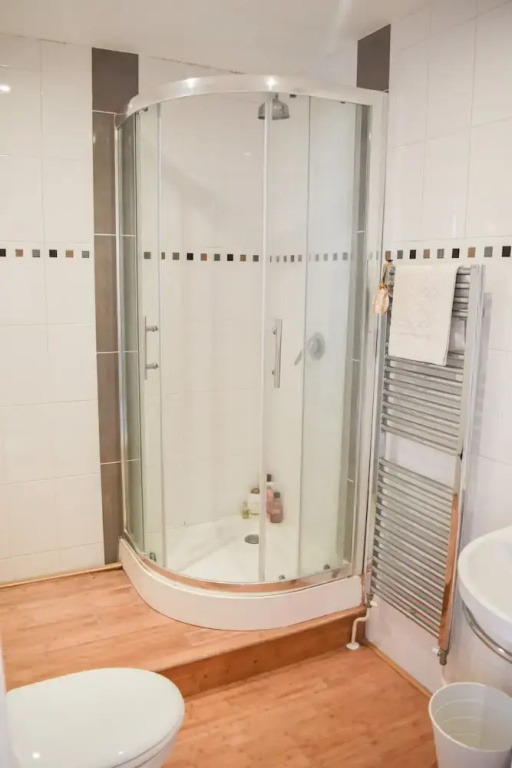 Bright 1 Bedroom Apartment in Seven Dials