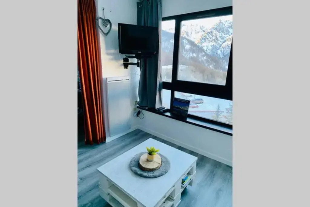 Studio 1600 Pied Des Pistes Avec Magnifique Vue (Adults Only)