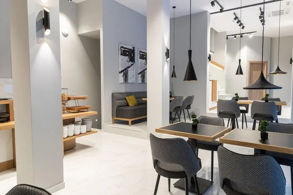 Grand Port Suites