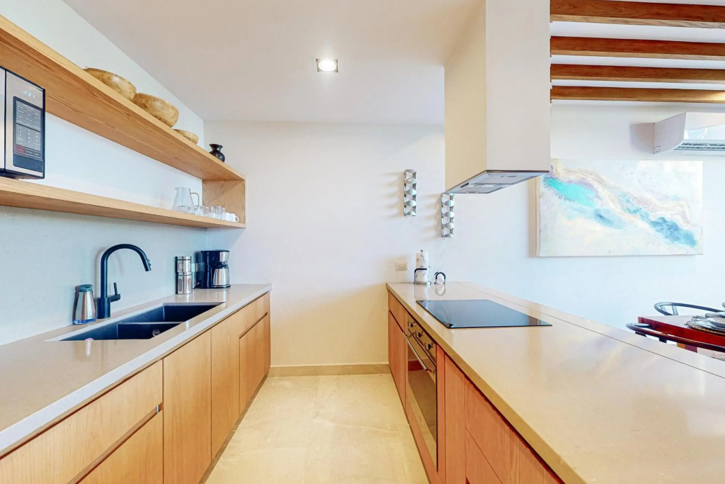 Pure Tulum 303