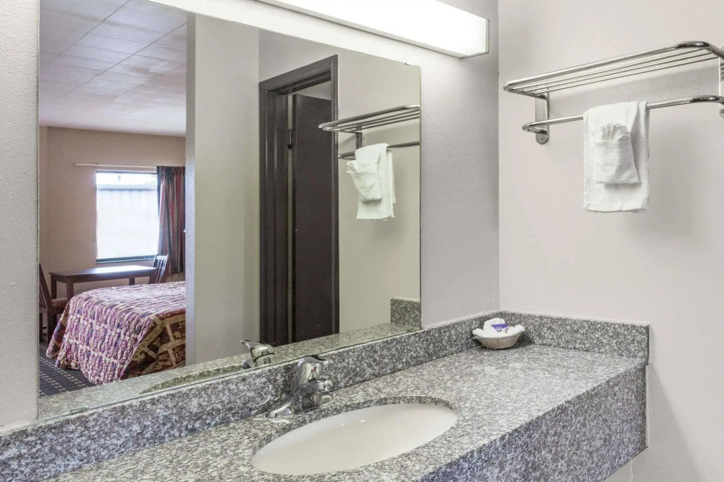 SureStay by Best Western Huntsville University Area