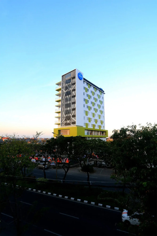 Hotel Dafam Pacific Caesar Surabaya