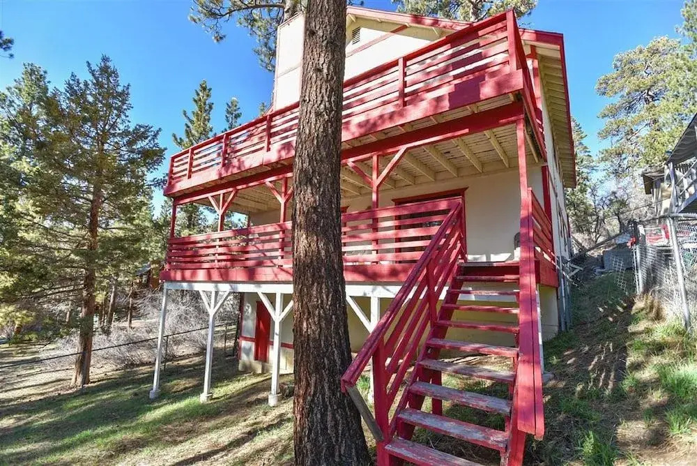 Moonridge Alpine Retreat