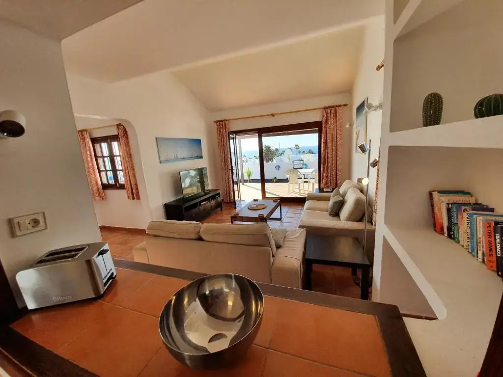 2 bedroom villa The Bungalow with private heated pool