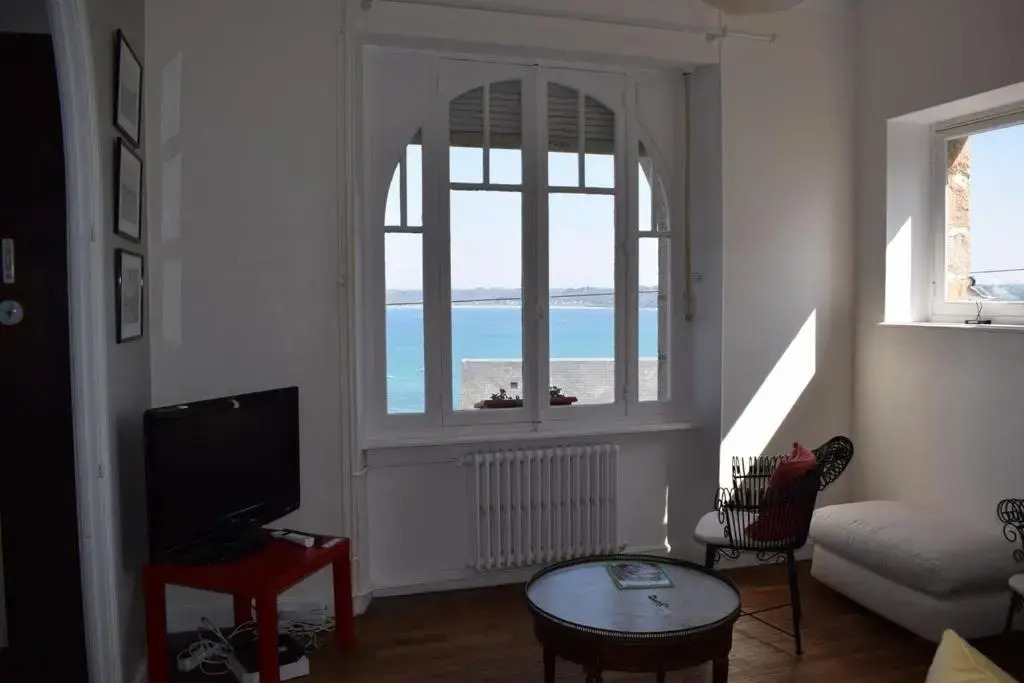 Jolie maison VUE MER en granit rose dans un quartier calme de PERROS-GUIREC - Ref 929