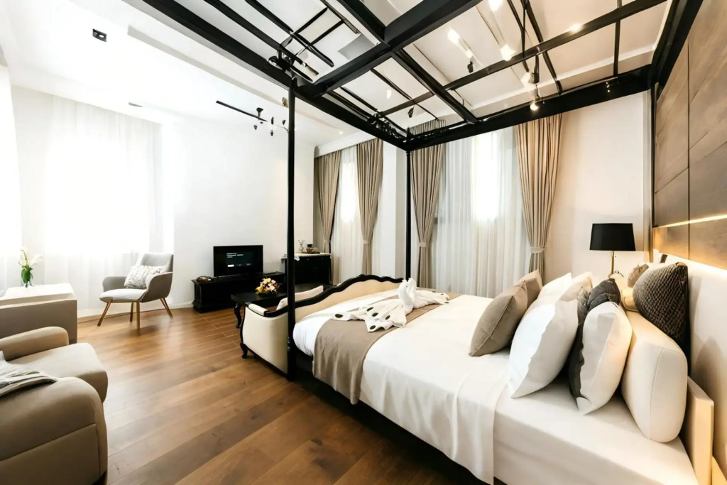 Jing Land Hotel